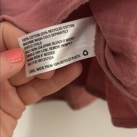 Universal Thread Pink Blouse - Picture 3 of 4